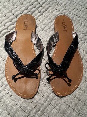 LOFT Black Bow Thong Sandals